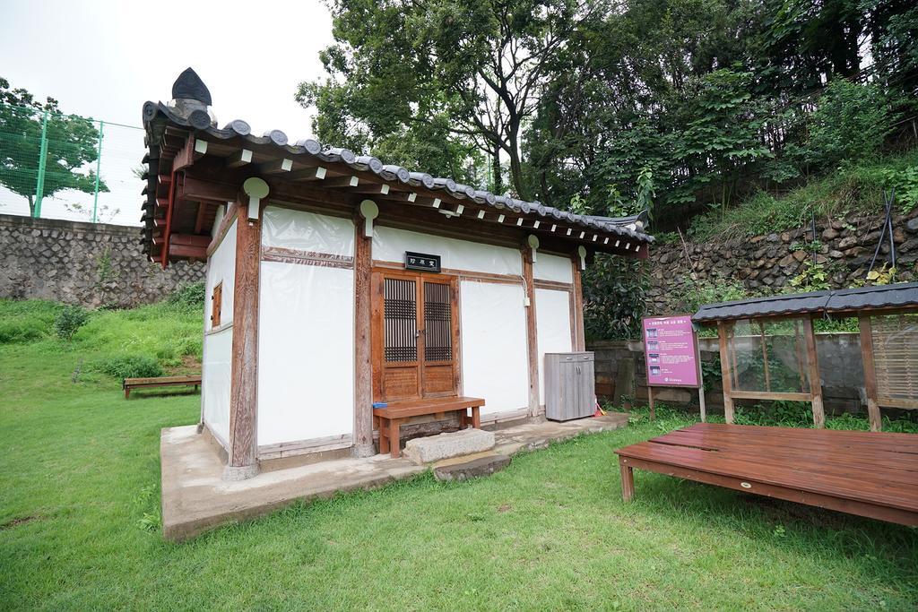 Former Guamseowon Hanok Guesthouse Tegu Exteriér fotografie