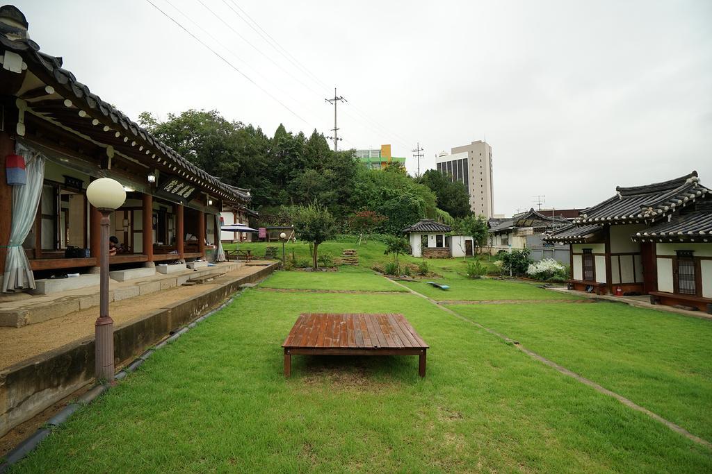 Former Guamseowon Hanok Guesthouse Tegu Exteriér fotografie